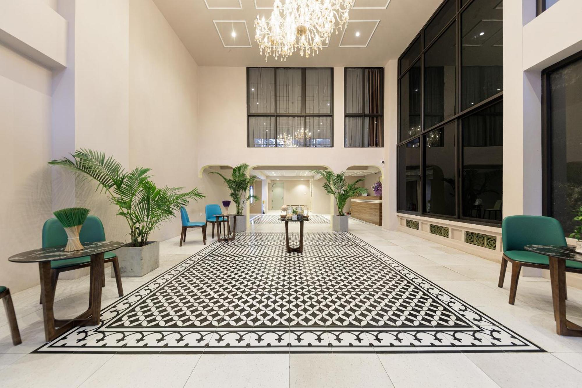 Collection O Le Grand Hanoi Hotel - The Central Park — Photos 2